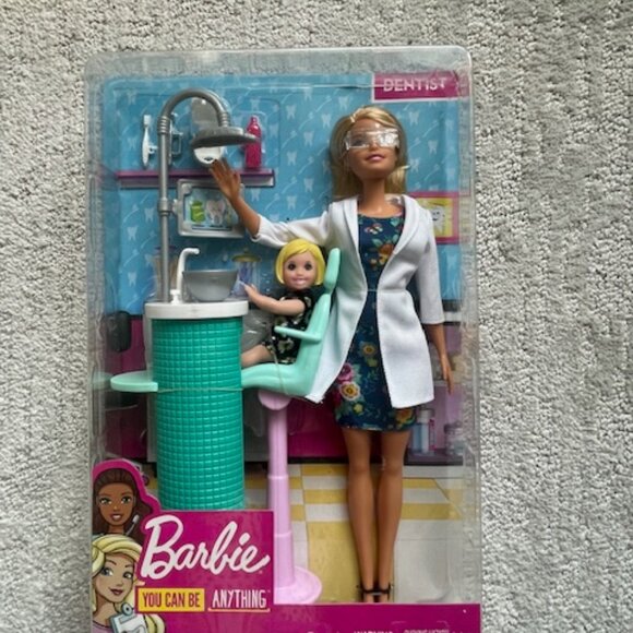 Set of 4 Dentist Barbies and 1 Tooth Fairy Barbie - Picture 4 of 10